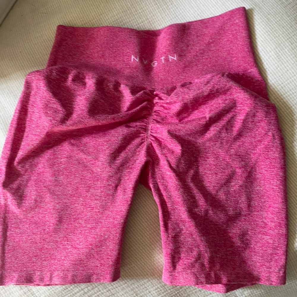 NVGTN Booty Scrunch Biker Shorts